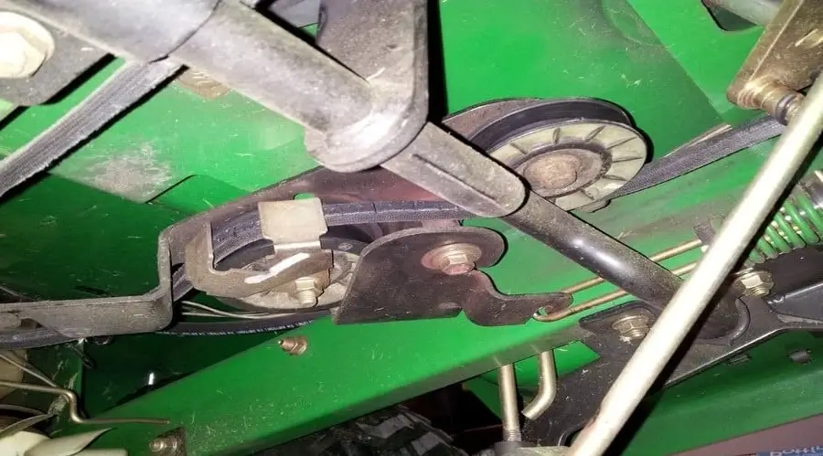 craftsman lawn tractor drive belt problems